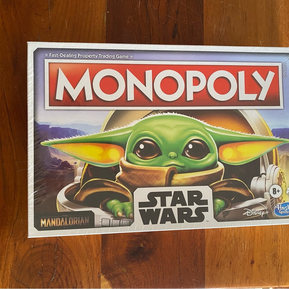 Monopoly Star Wars The Mandalorian Baby Yoda Edition